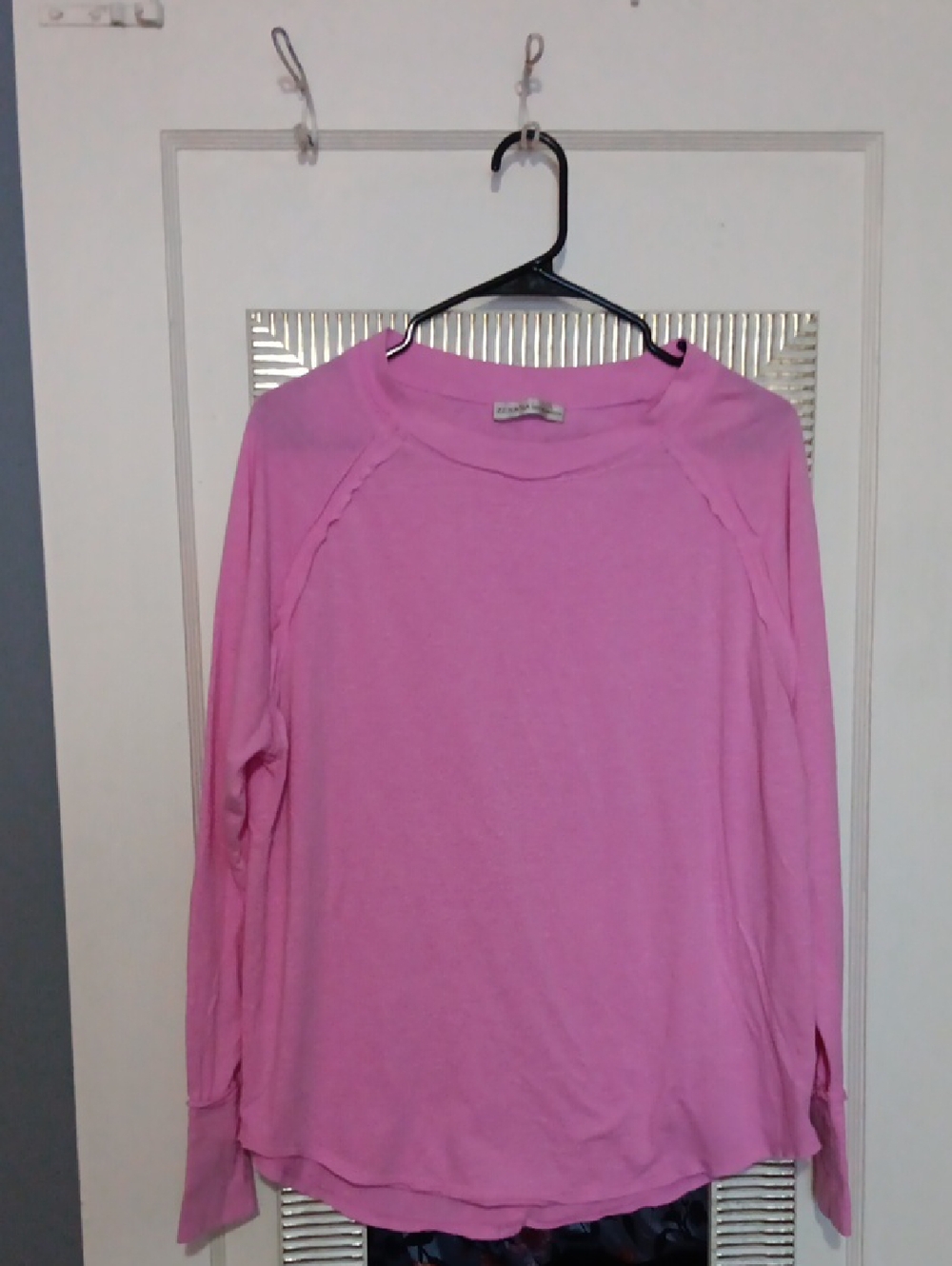Zensna Pink Long Sleeve Crewneck Top With Exposed Seams